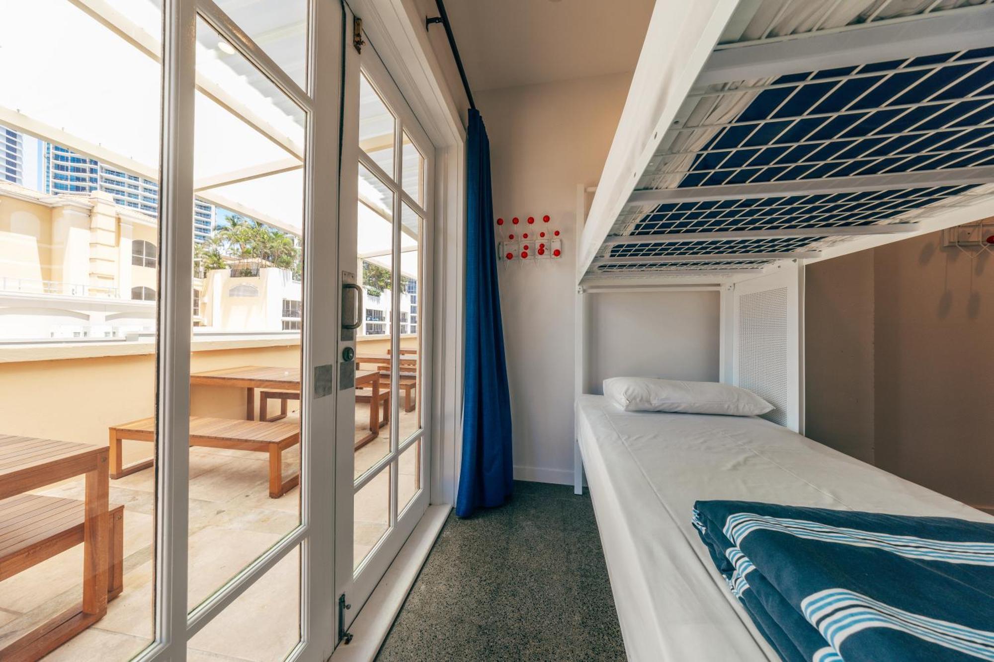 Maze Backpackers - Gold Coast Pansiyon Dış mekan fotoğraf