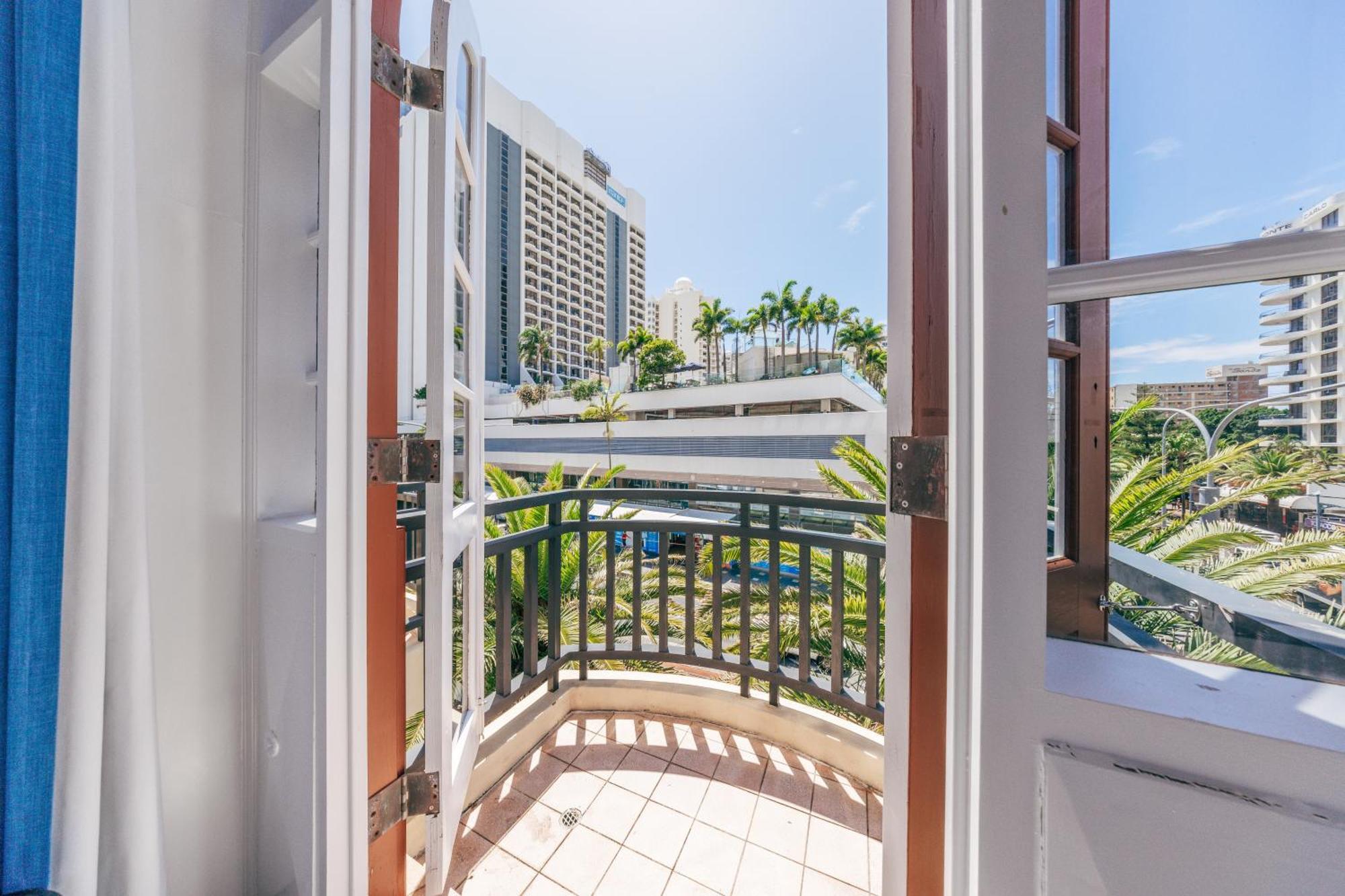 Maze Backpackers - Gold Coast Pansiyon Dış mekan fotoğraf